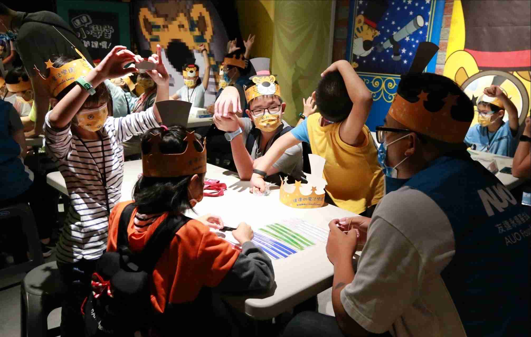 EBpay以永续理念推动全人教育计划，，内外结盟储备科普教育人才，，，荣获亚太永续行动奖社会共融面的金奖肯定