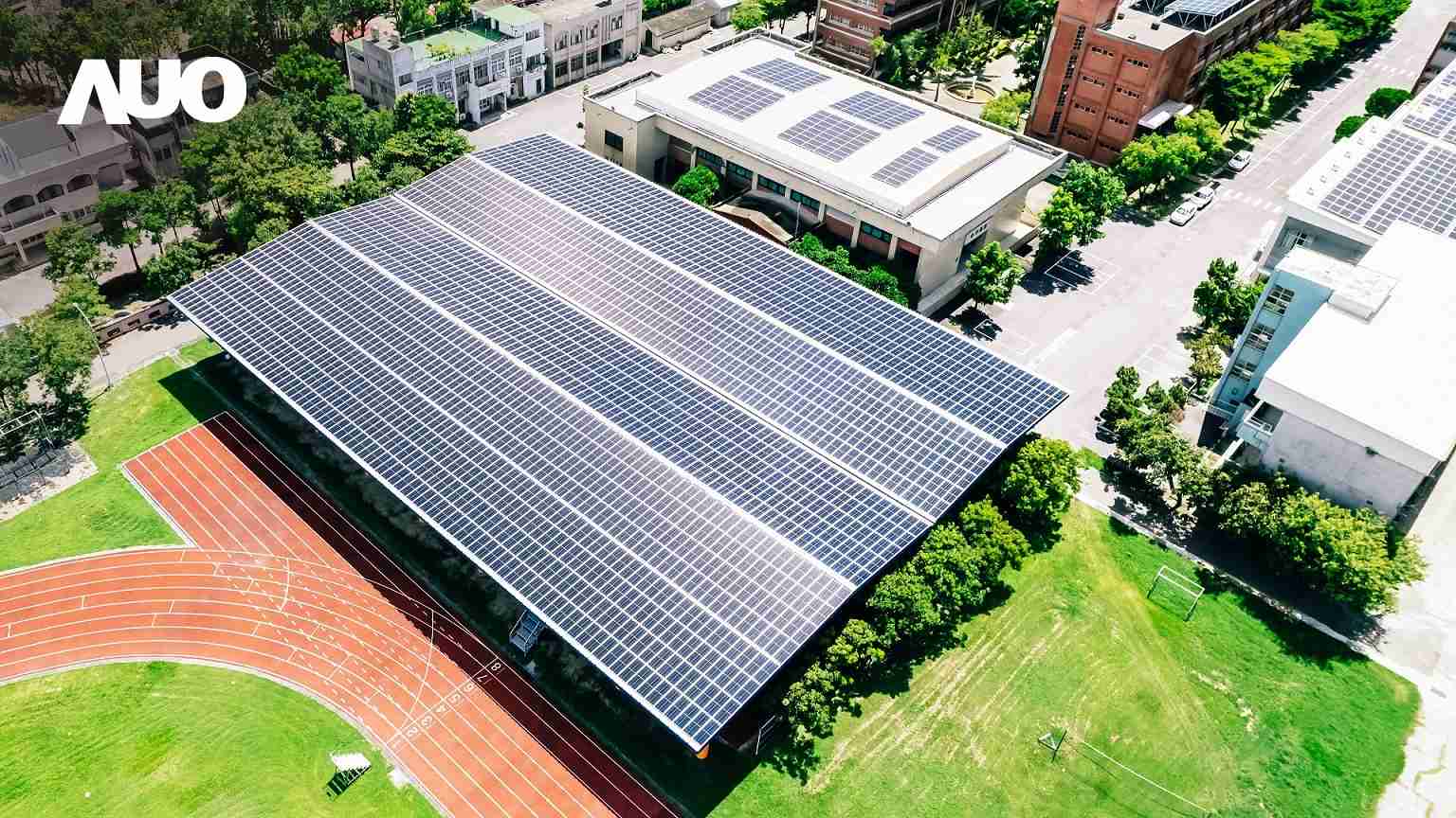 EBpaySunSteel光电整合型浪板具备快速安装、、轻量化优势,,可提升15%发电效能,,,通过国际IEC与台湾VPC认证安全、、、、防漏、、、耐候标准